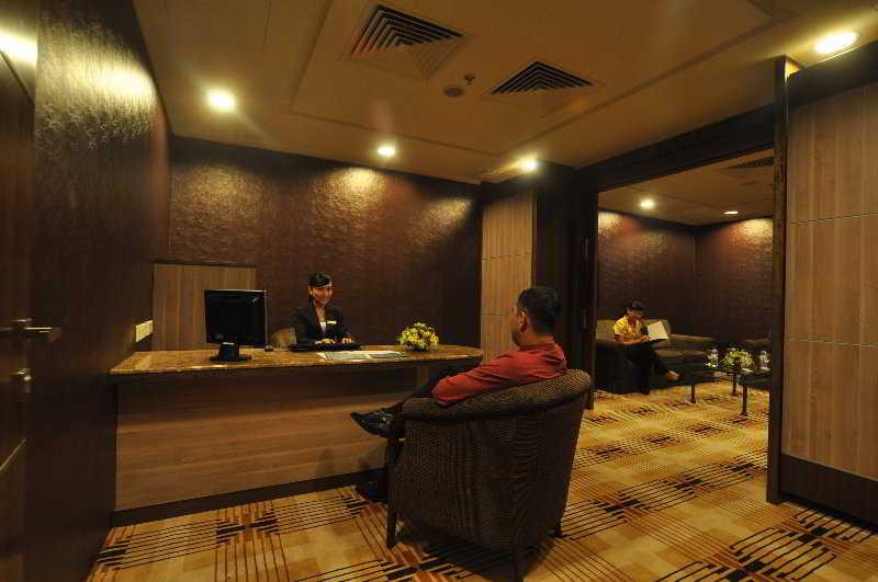 Gbw Hotel Johor Bahru Bagian luar foto