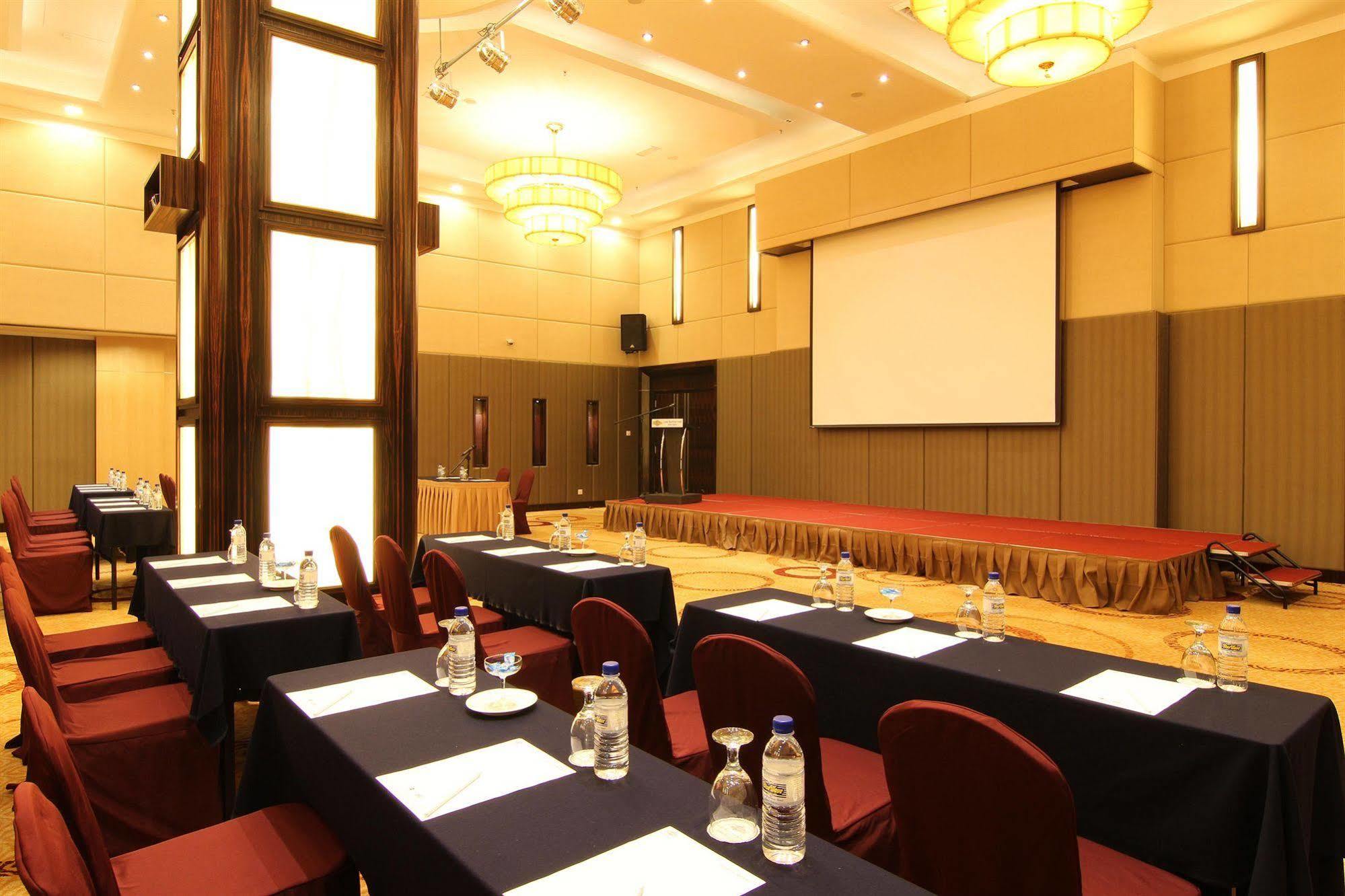 Gbw Hotel Johor Bahru Bagian luar foto